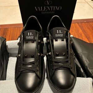 Valentino Garavani  sneaker.